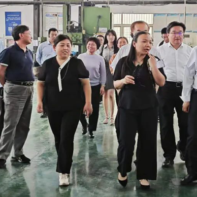 企業(yè)動(dòng)態(tài) - 山東大學(xué)齊魯交通學(xué)院李利平院長(zhǎng)一行來(lái)山東天工調(diào)研
